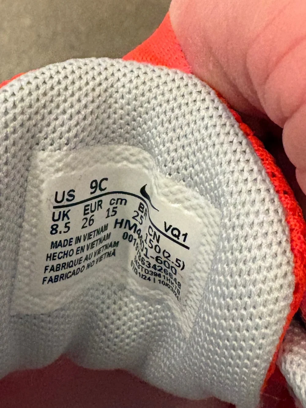 Nike Cosmic Runner (9C) Brand New - Picture 4 of 4